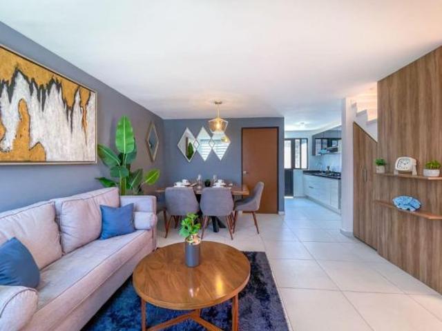 EXCELENTE CASA MUESTRA NUEVA EN VENTA FRACC FUENTES DEL CONQUISTADOR
