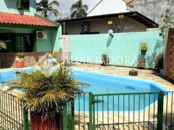 Excelente casa na zona sul de Porto Alegre no bairro Guarujá, próximo ao Clube do Professor Gaúcho