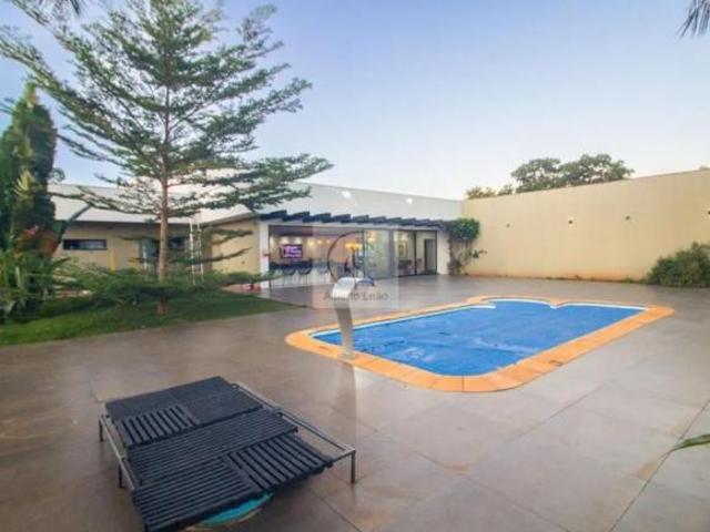 Excelente casa no Altiplano Leste com terreno diferenciado