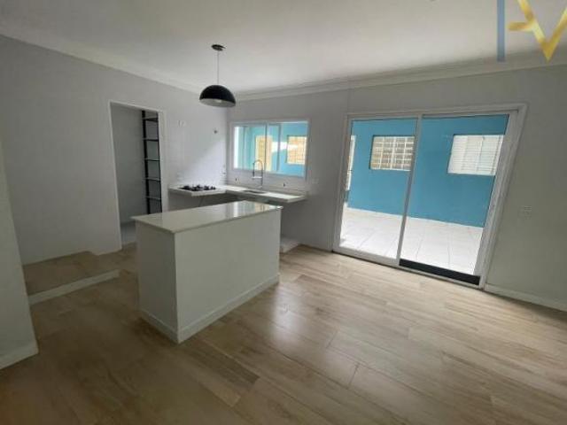 EXCELENTE CASA NO BAIRRO CORRUPIRA COM 250M² DE TERRENO,3 QUARTOS, SUITE C/ CLOSET, COZINHA C/DESPE