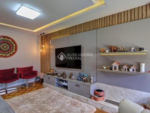Excelente casa no bairro cavalhada