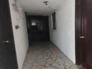 EXCELENTE CASA PARA NEGOCIO EN LA COLONIA MARAVILLAS