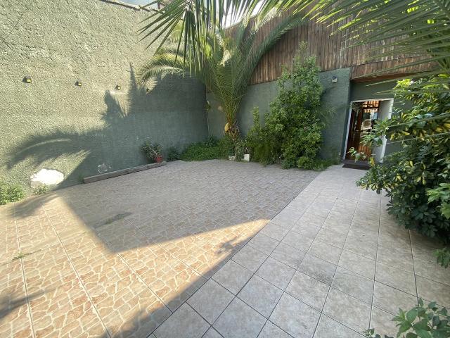 Excelente casa para actividad comercial