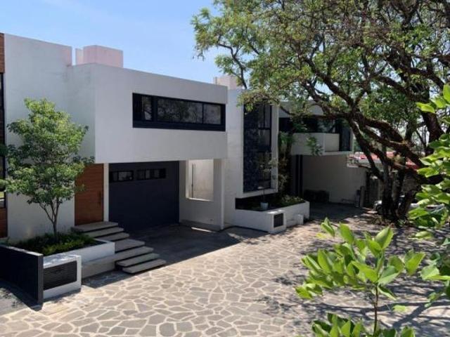 Excelente casa para estrenar en Fraccionamiento rodeado de naturaleza vigilancia 24 zona norte
