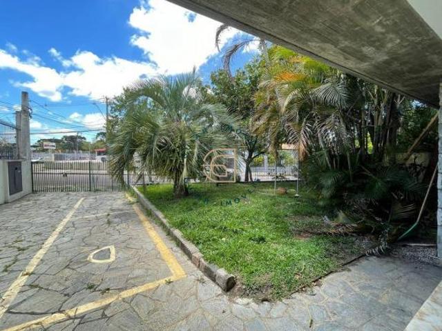 Excelente Casa Potencial arquitetura anos 70/80 na Região Nobre no Bom Retiro
