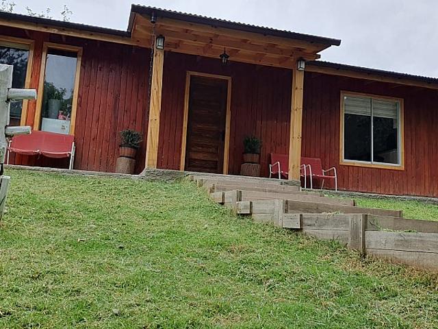 EXCELENTE CASA REMODELADA 4D/2B EN GRAN SITIO DE 3 MIL MTS2