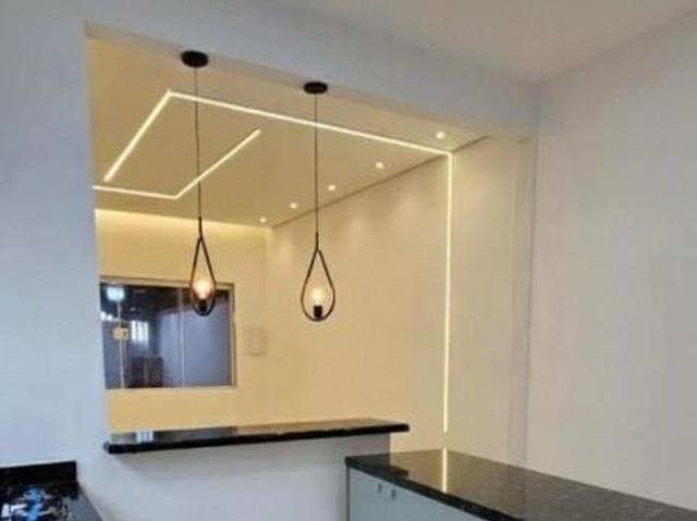 Excelente casa reformada de 3 dormitórios, 2 suítes, 1 banheiro, 2 vagas de garagem, churrasqueira f