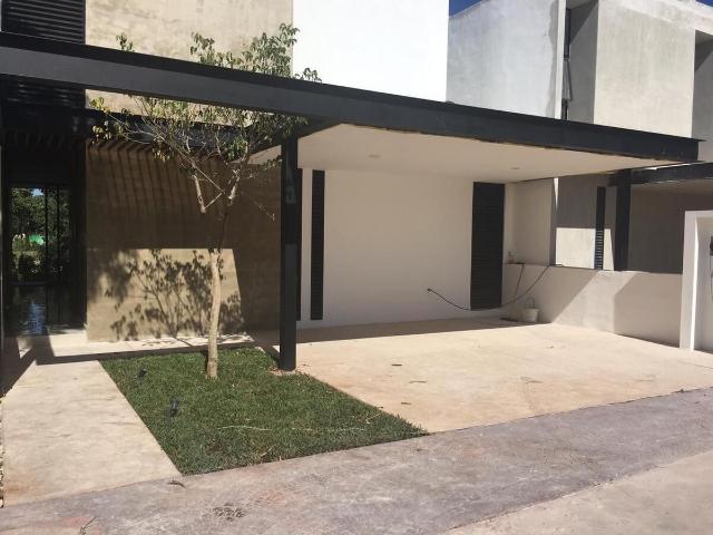 | Excelente casa residencial, en renta. |