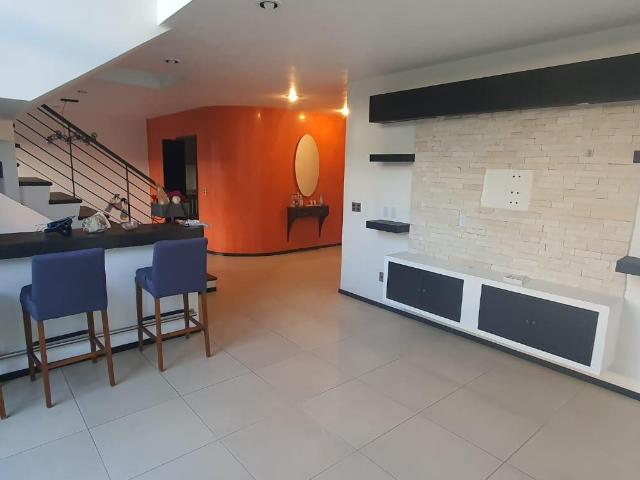 Excelente Casa Residencial en Renta en Metepec Por Av Tecnologico