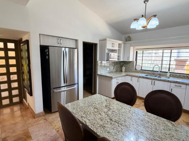 Excelente casa sin amueblar de 1 piso