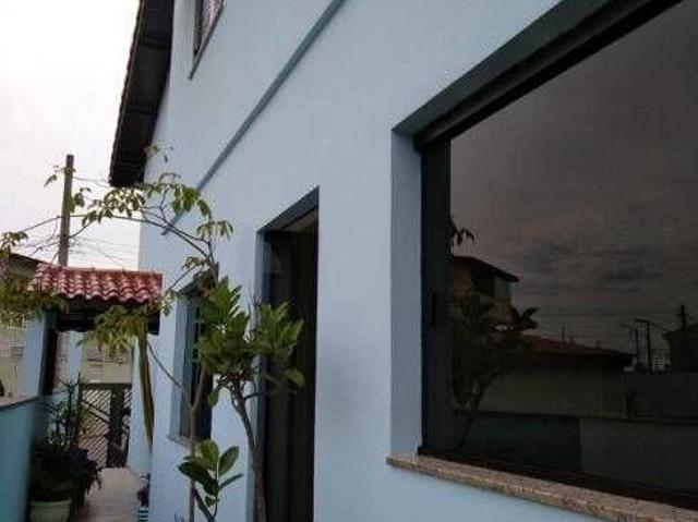 Excelente Casa Sobrado