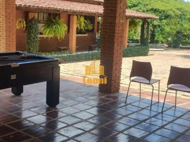 Excelente chácara a venda com 4 casas + piscina + churrasqueira