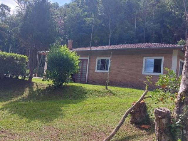 EXCELENTE CHÁCARA COM PISCINA, NASCENTE E RIACHO COD: 5246 F: 11 97302 9229