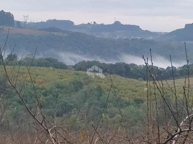 EXCELENTE CHÁCARA COM VISTA PARA O VALE NOVA PADUA