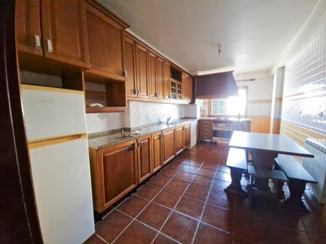 Excelente Andar de Moradia em São Bernardo com 300m² e Elevado Potencial de Investimento