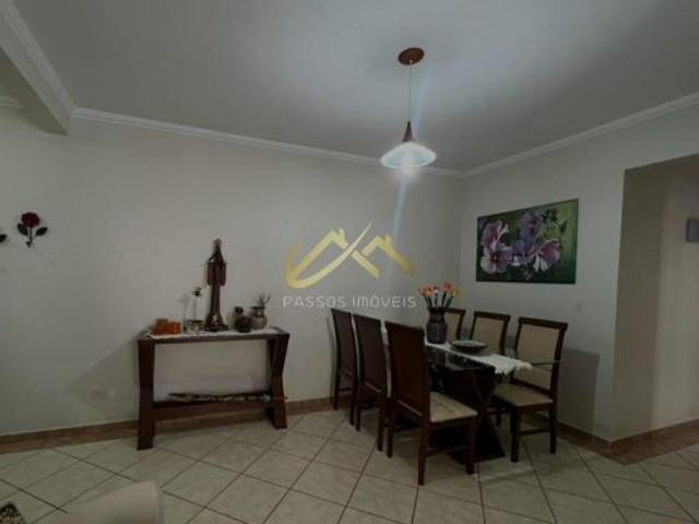 EXCELENTE APTO AMPLO EM BAIRRO NOBRE