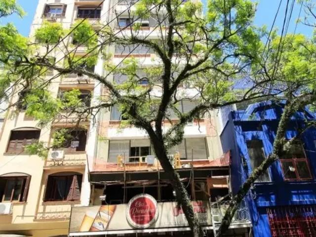 Excelente ap 1D com Suíte, cozinha planejada e banheiro reformado. Lima e Silva