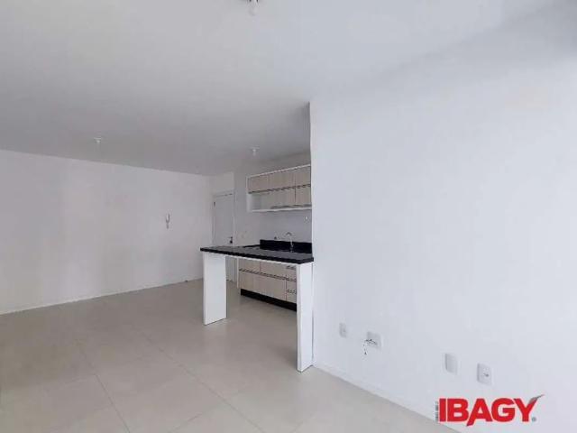 Excelente Apartamento 2 dormitório s em Praia de Fora Palhoça