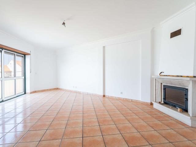 EXCELENTE APARTAMENTO, C/ GARAGEM BOX PRAIA DA CONSOLAÇÃO
