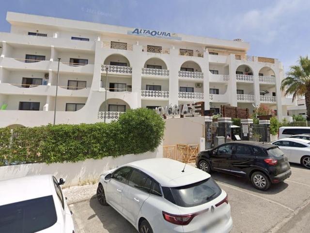 Excelente apartamento com área muito generosas, localizado n. 88m² Albufeira e Olhos de Água