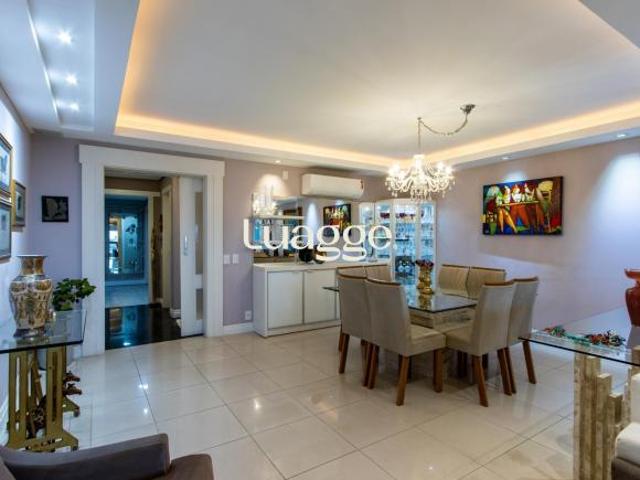 EXCELENTE APARTAMENTO COM VISTA LIVRE PARA O GUAÍBA!