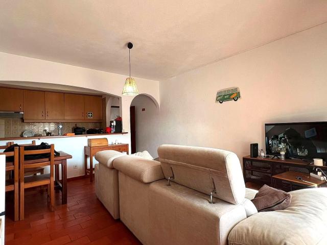 Excelente apartamento com 1 quarto, próximo de Escolas, zona. 66m² Albufeira e Olhos de Água