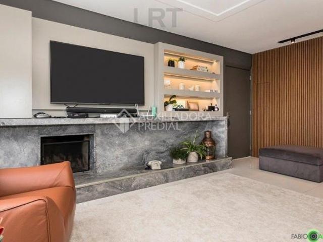Excelente apartamento com 3 suítes no bairro Petrópolis