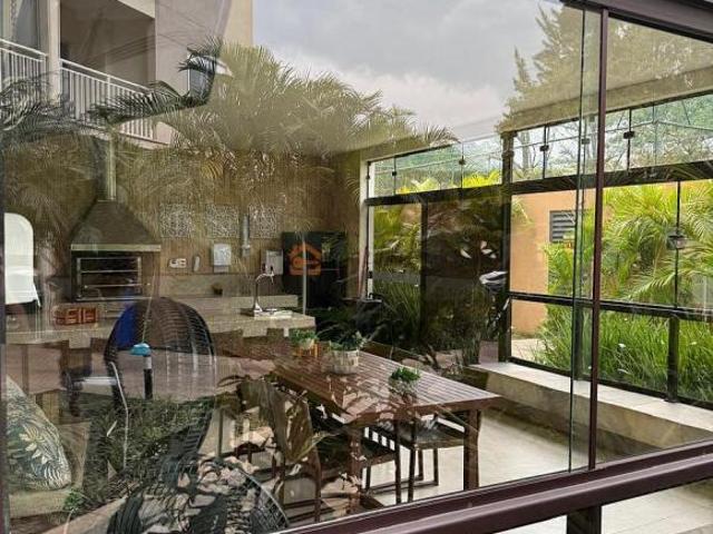 Excelente apartamento à venda no Res. Helbor Praças Ipoema