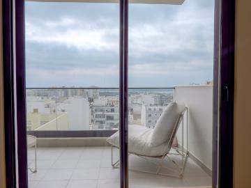 Excelente apartamento de 3 quartos com vista panorâmica sobr. 150m² Faro Sé e São Pedro