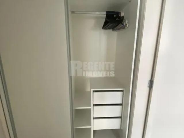 Excelente apartamento de 2 dormitórios no bairro Jurerê!