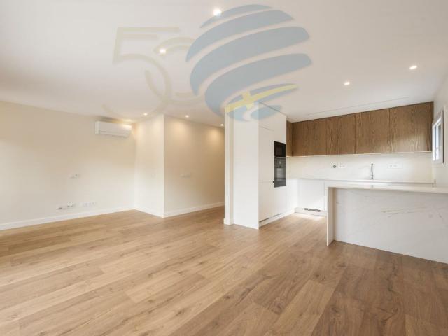 Excelente apartamento de linhas modernas e localização centr. 156m² Cascais e Estoril