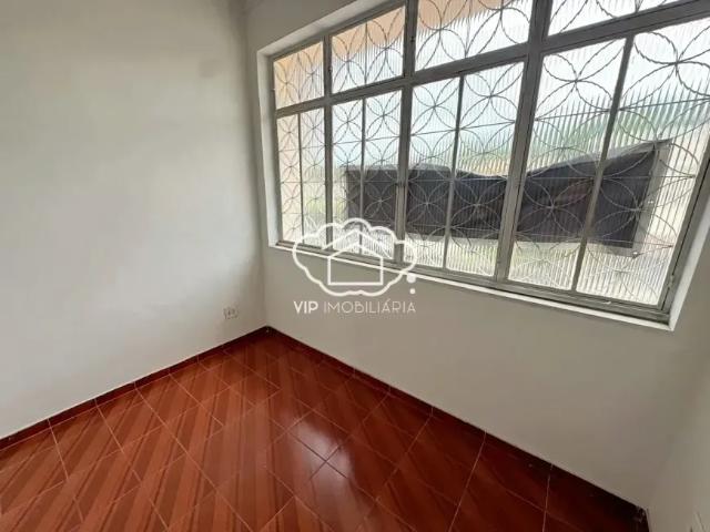 Excelente Apartamento em Realengo Em Frente à Universidade Castelo Branco
