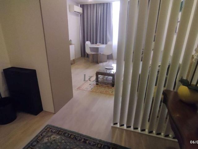 Excelente apartamento, mobilado, junto à estação da Trindade Pronto a habitar