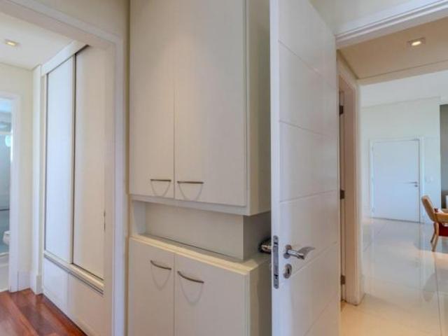 Aconchegante apartamento para venda em Campo Belo com 3 quartos, sendo 3 suítes, 161m² maria claud