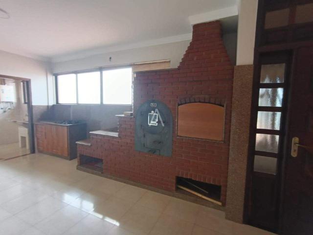 Excelente apartamento para locação, localizado na Avenida Barão do Rio Branco, no bairro São Cristóvão