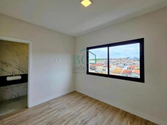 Excelente apartamento recém construído á venda no Jardim das Hortência em Poços de Caldas MG