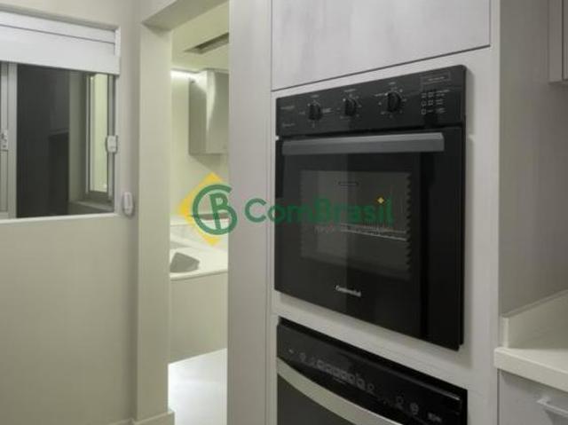 Excelente Apartamento Reformado com Vista Livre permanente e Pôr do Sol incrível. Helbor Ipoema M