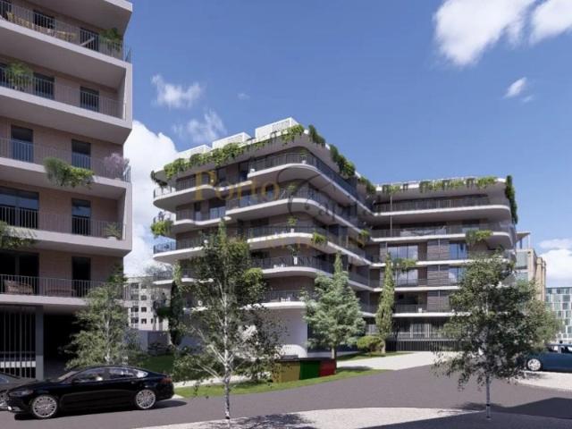 EXCELENTE APARTAMENTO T1+1, COM COZINHA EQUIPADA E LUGAR DE GARAGEM, EM EMPREENDIMENTO DE LUXO COM PISCINA EM ARMAÇÃO DE PERA, A PREÇO DE LANÇAMENTO