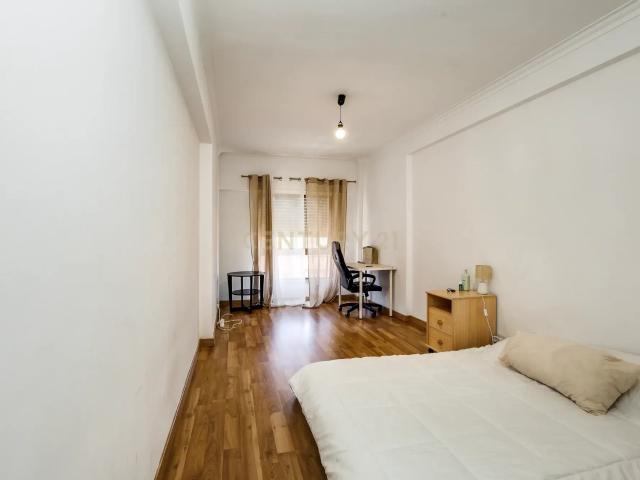 Excelente apartamento T1 em Massamá 6ª fase
