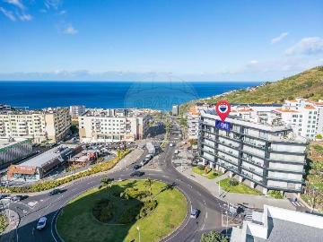 Excelente apartamento T1 no último piso. 74m² São Martinho