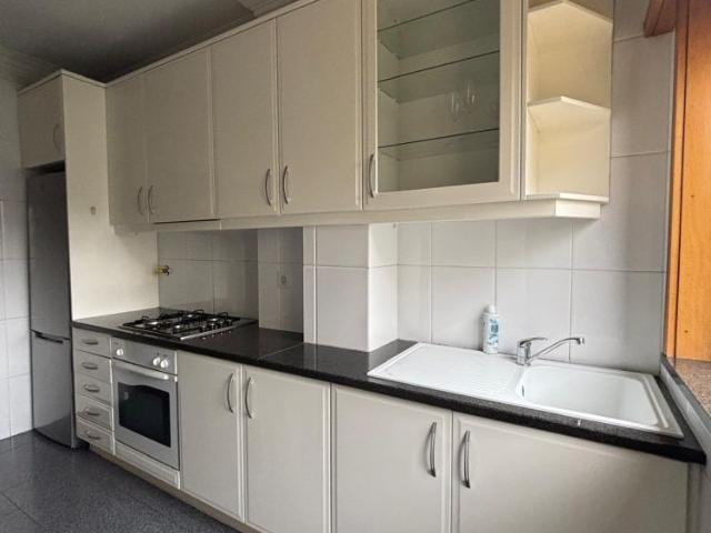Excelente apartamento T1 na Urbanização dos Maninhos
