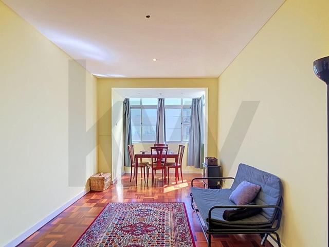 Excelente Apartamento T2+1 no Centro de Carnaxide | Prédio com 2 Elevadores