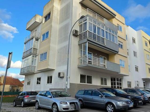 Excelente apartamento T2 com parqueamento