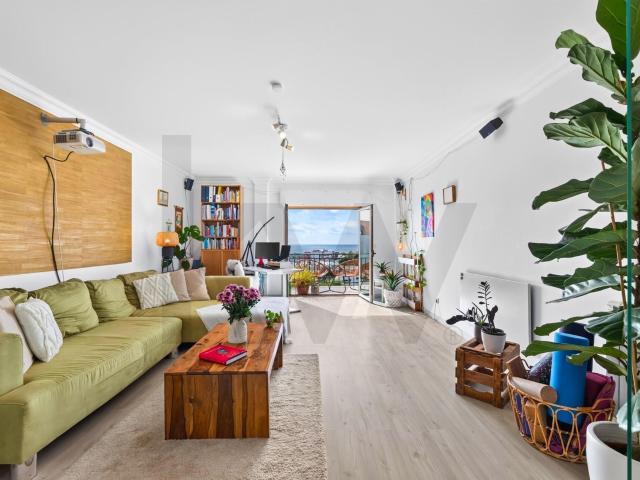 Excelente Apartamento T2 com Vista Mar e Estacionamento – Ericeira