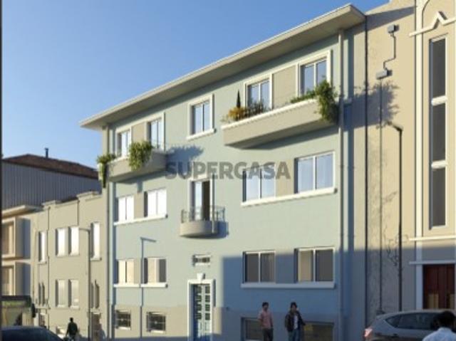 EXCELENTE APARTAMENTO T2 DUPLEX, COM VARANDA E LUGAR DE GARAGEM