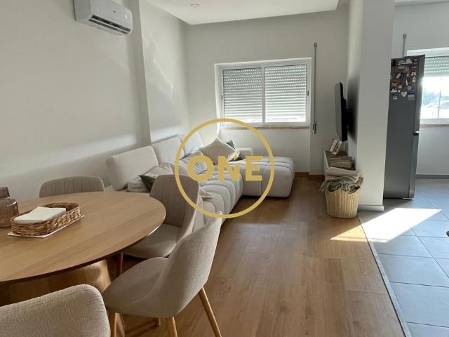 Excelente apartamento T2 no centro de Salvaterra de Magos!