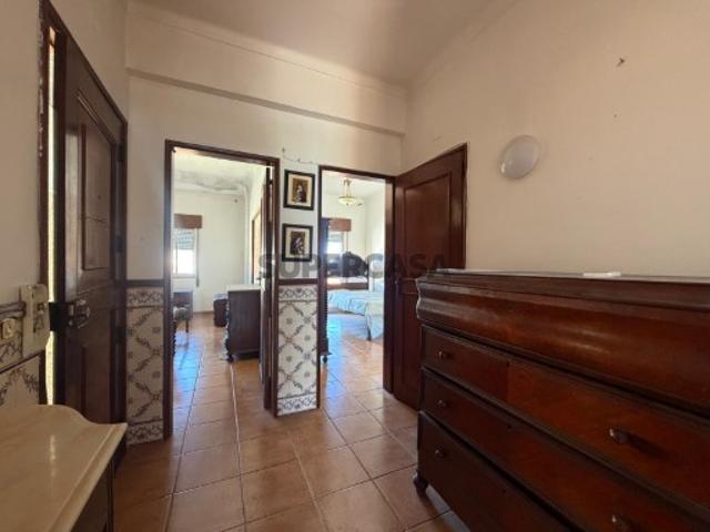 Excelente Apartamento T2 no Bairro Afonso Costa, Setúbal