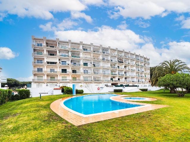 Excelente apartamento T2 situado no prestigiado condomínio 110m² Vilamoura