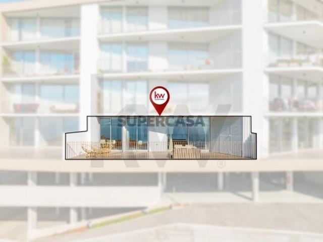 EXCELENTE APARTAMENTO T2 VISTA INFINDÁVEL PARA O OCEANO