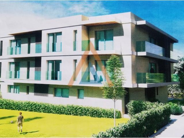 Excelente Apartamento T3 com Garagem Fechada Olivães A 5 min de Espinho
